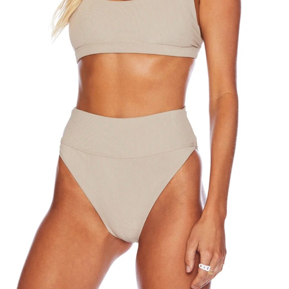 Free People Beach Riot Dallas Bikini Like New Size Small - Picture 7 of 7
